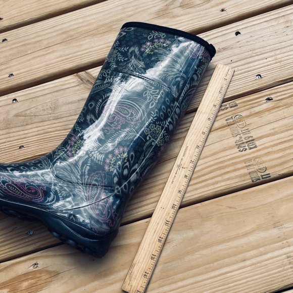 EUC- Kamik Gray Paisley Rain Boots Size 9 - Picture 5 of 13